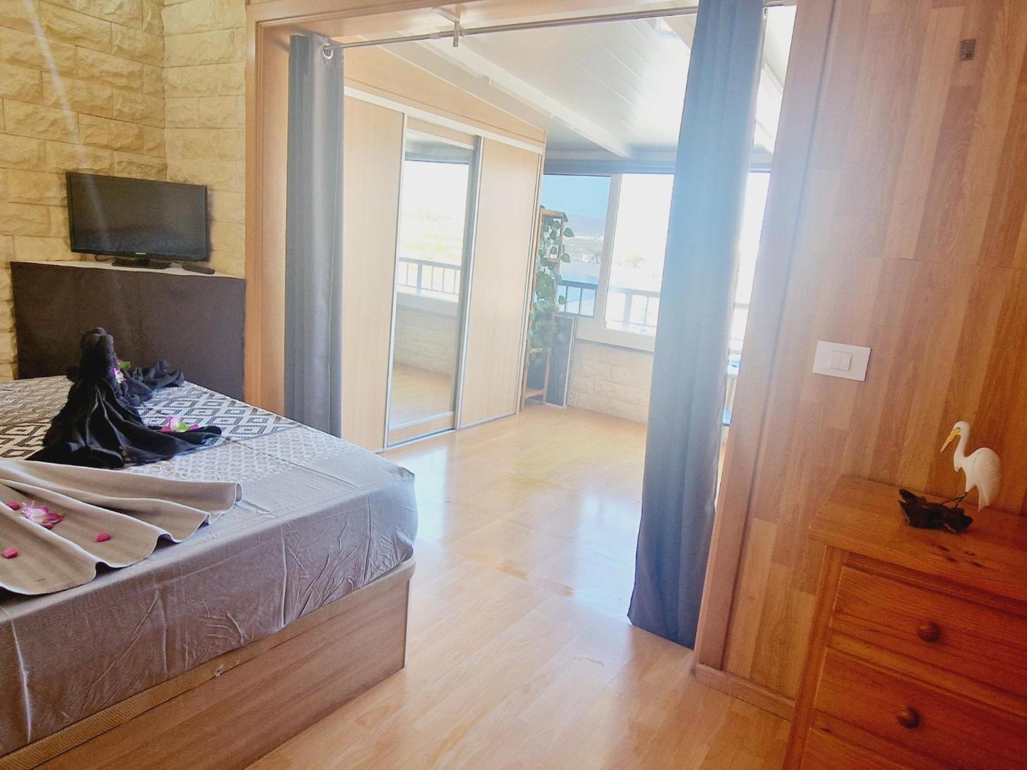 Small Rooftop, Ocean View Arona  Exterior photo
