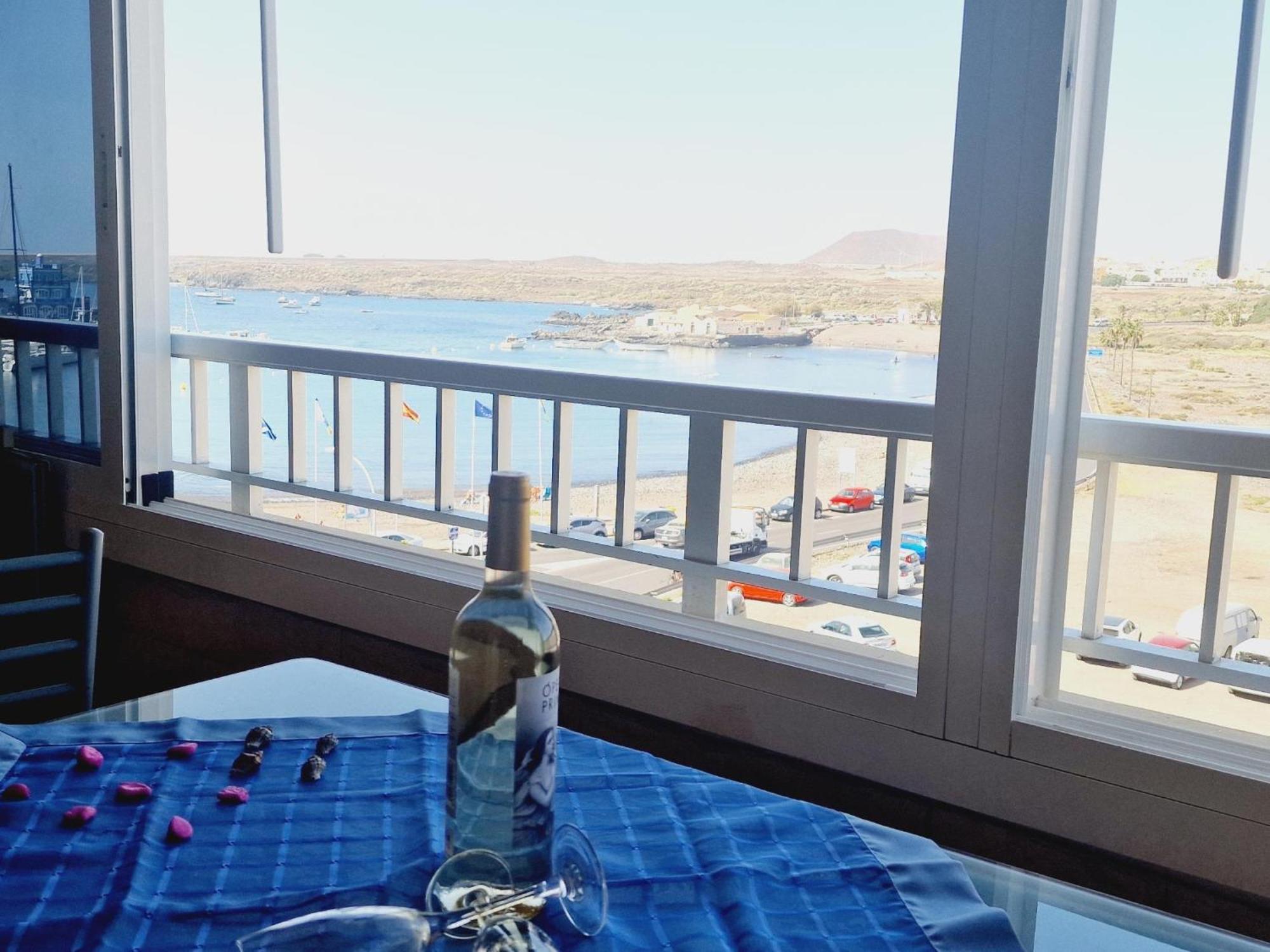 Small Rooftop, Ocean View Arona  Exterior photo